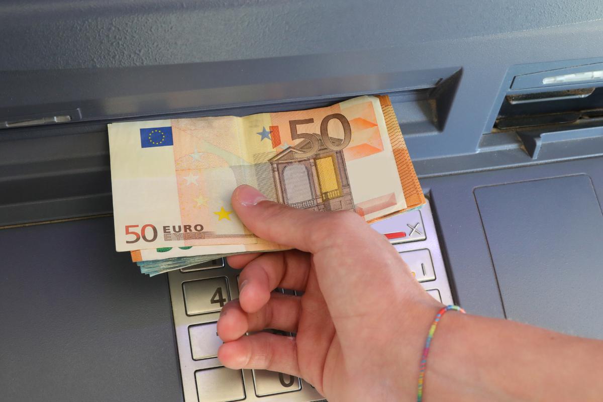 Eine einfache Geste, die Sie beim Abheben von Geld am Geldautomaten machen sollten: „Das ist der Unterschied zwischen Diebstahl und Nicht-Diebstahl.“